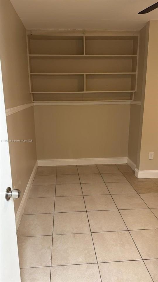 835 Sw 8th St #1 - Photo 5 of 6