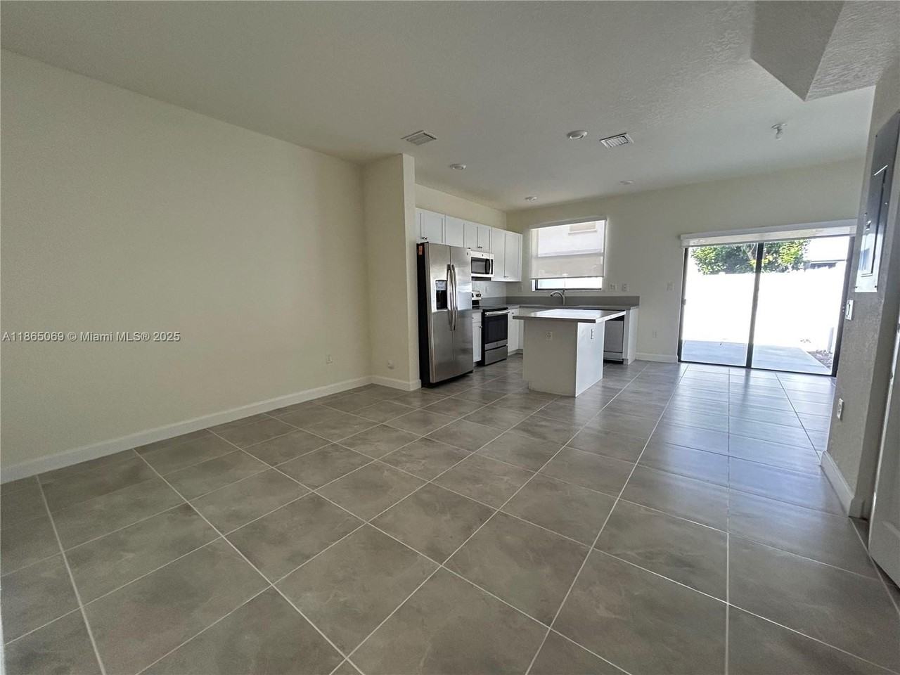 10622 W 33rd Way - Photo 2 of 17