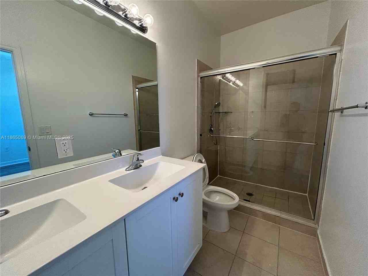 10622 W 33rd Way - Photo 5 of 17