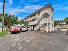 14190 W Dixie Hwy #3 - Photo 1 of 1