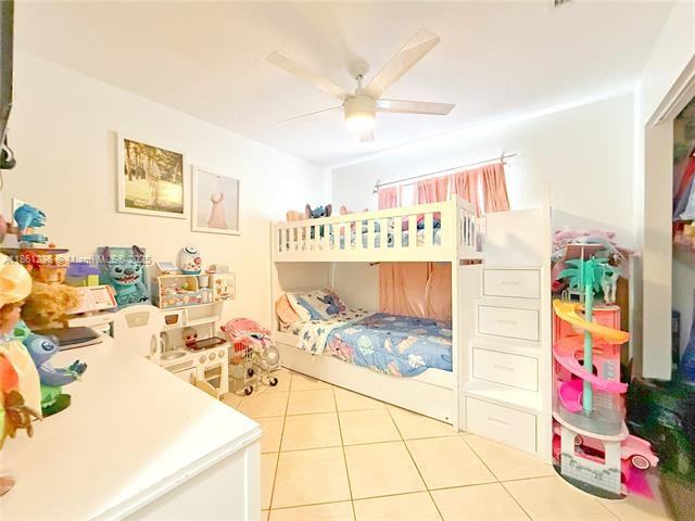 18331 Southwest 135th Avenue - Photo 3 of 19