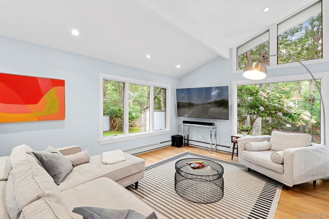 2723 Deerfield Rd - Photo 4 of 22