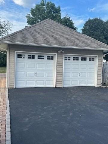 172 W Nicholai St - Photo 4 of 22