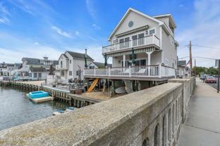 93 Ocean Ave - Photo 1 of 1