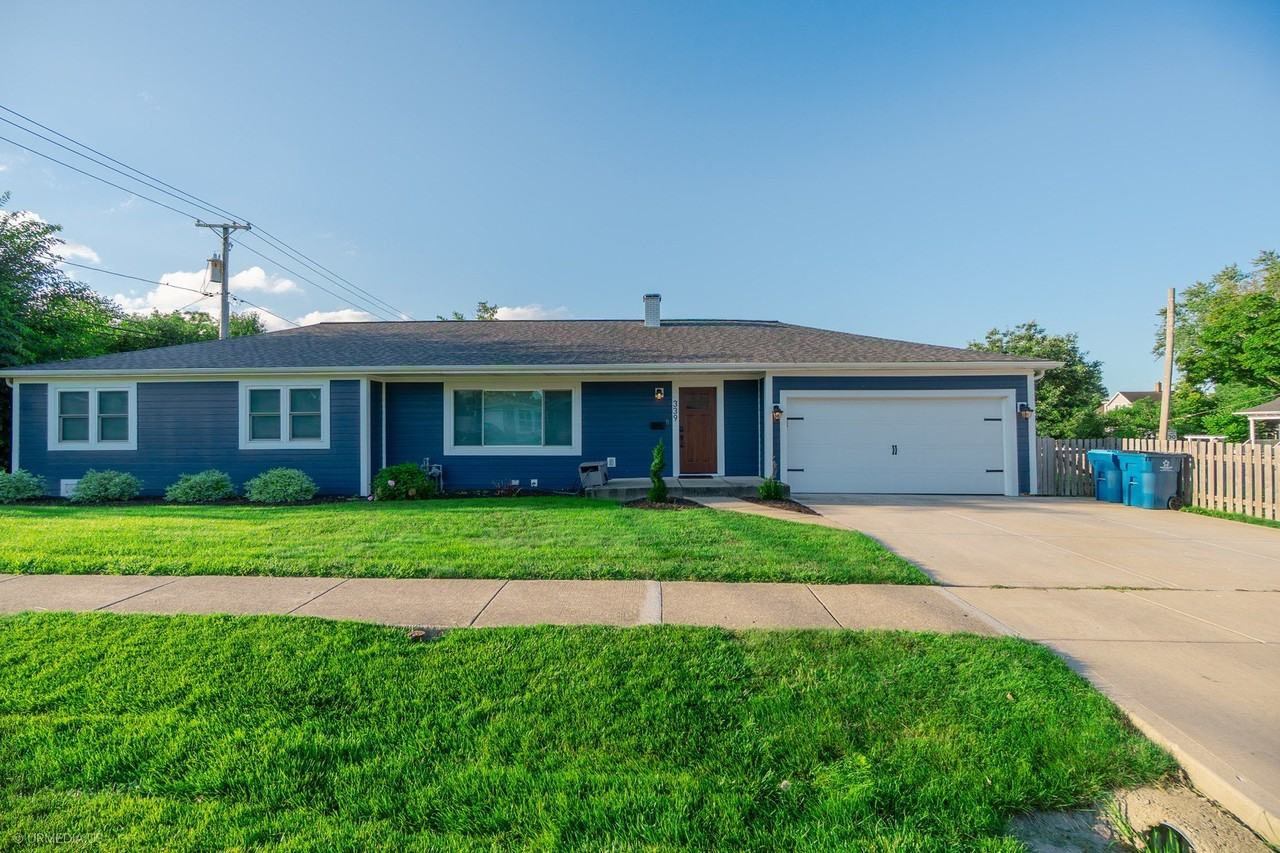 339 Lincoln Ave - Photo 2 of 32