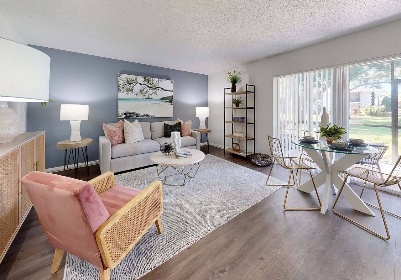 The Fountains of Largo - Photo 7 of 26