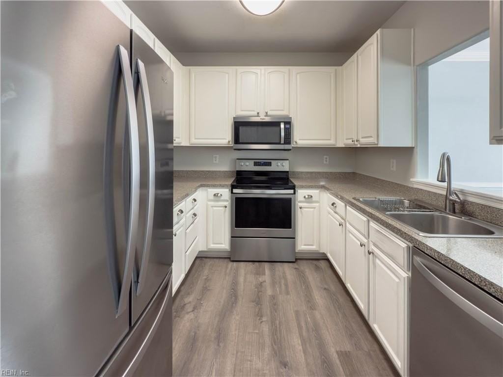 5119 Richard Rd - Photo 4 of 18