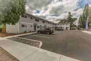 featured image of 105 West Hereford Street