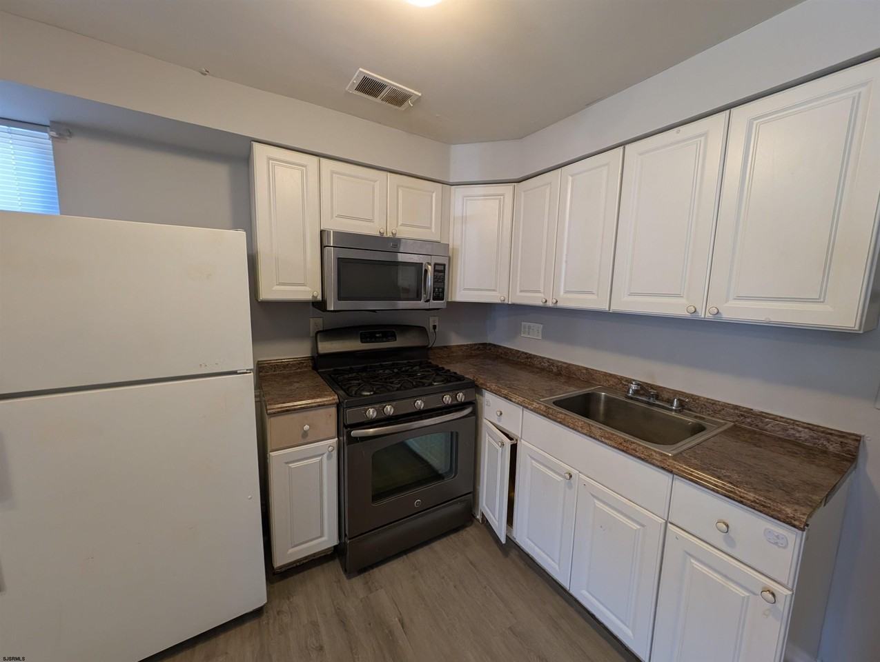 25 Boston Avenue - Photo 7 of 13