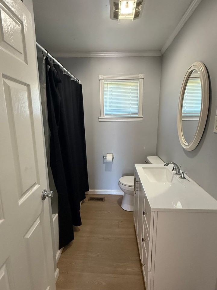 2870 Five Springs Rd - Photo 2 of 9