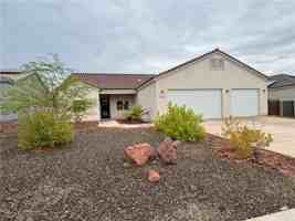 featured image of 2225 E Moon Ridge Ln