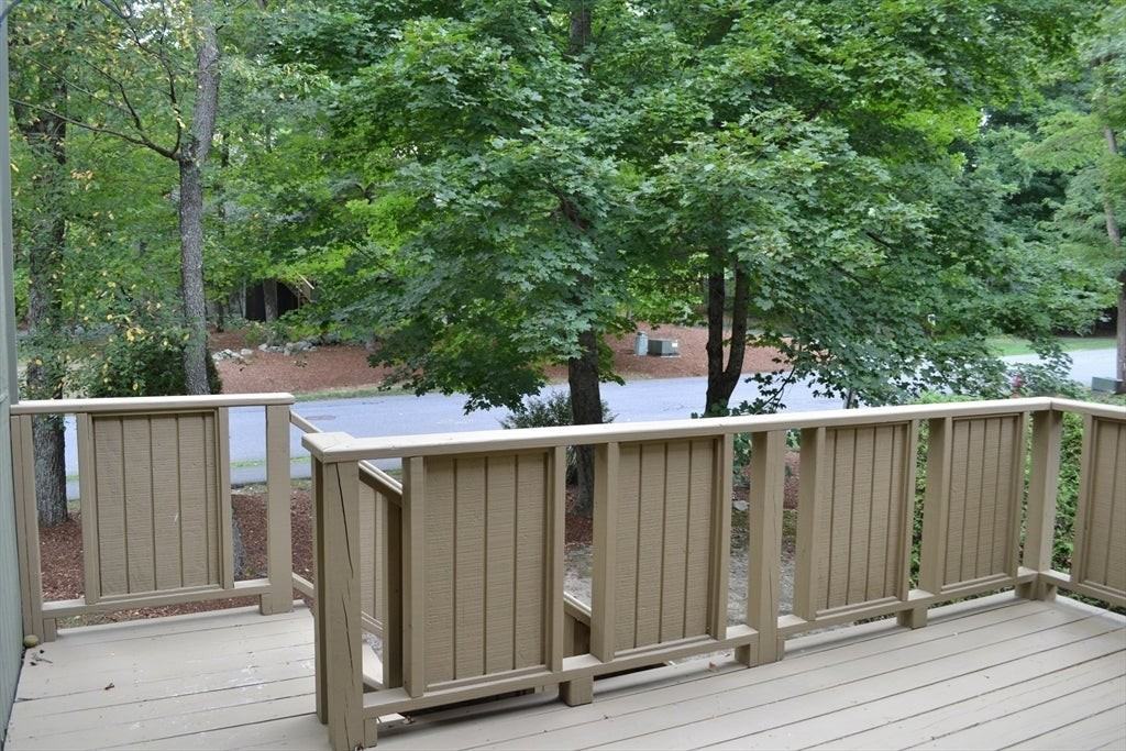 53 Treetop Park - Photo 3 of 30