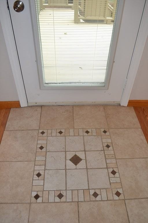 53 Treetop Park - Photo 4 of 30