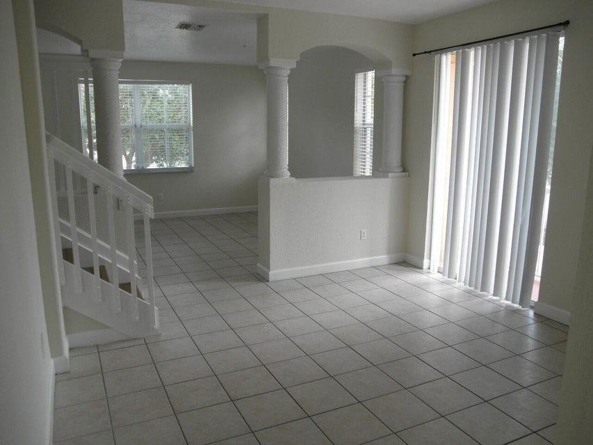 3308 Shoma Dr - Photo 2 of 8