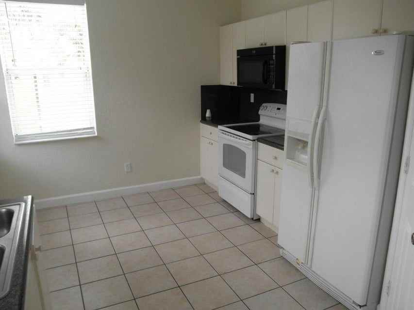 3308 Shoma Dr - Photo 4 of 8