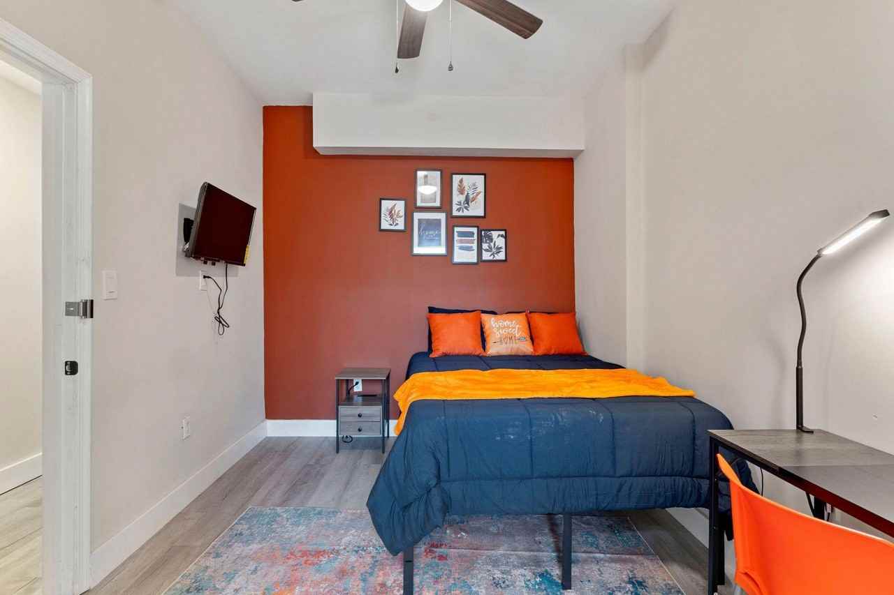 Baker St - Photo 5 of 11