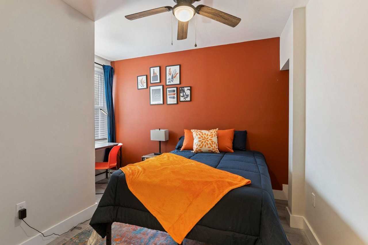 Baker St - Photo 6 of 7