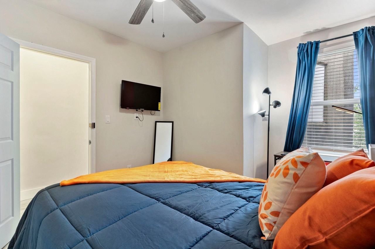 Baker St - Photo 7 of 7