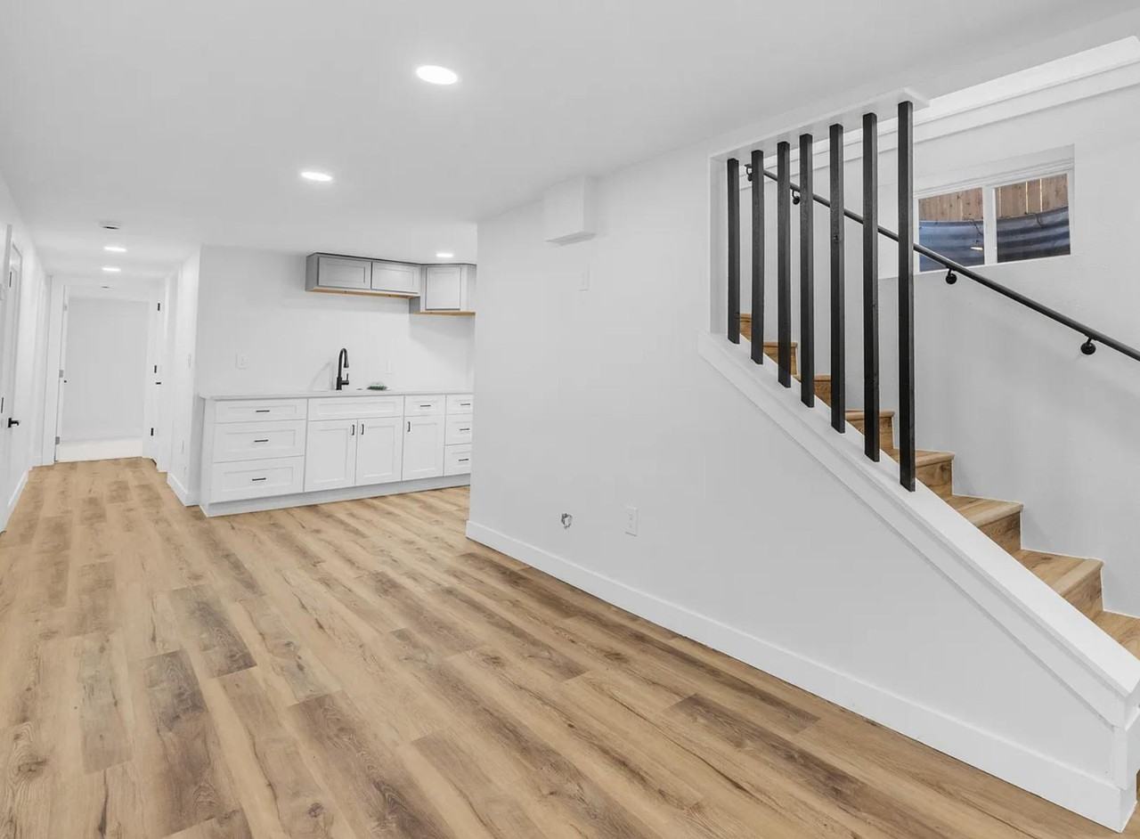 Emerald St - Photo 4 of 5