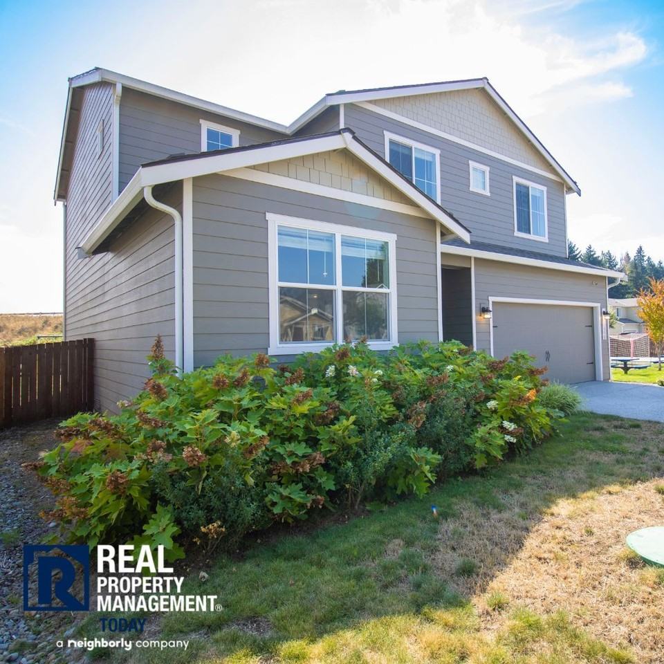 11530 57th Street Ct E - Photo 5 of 10