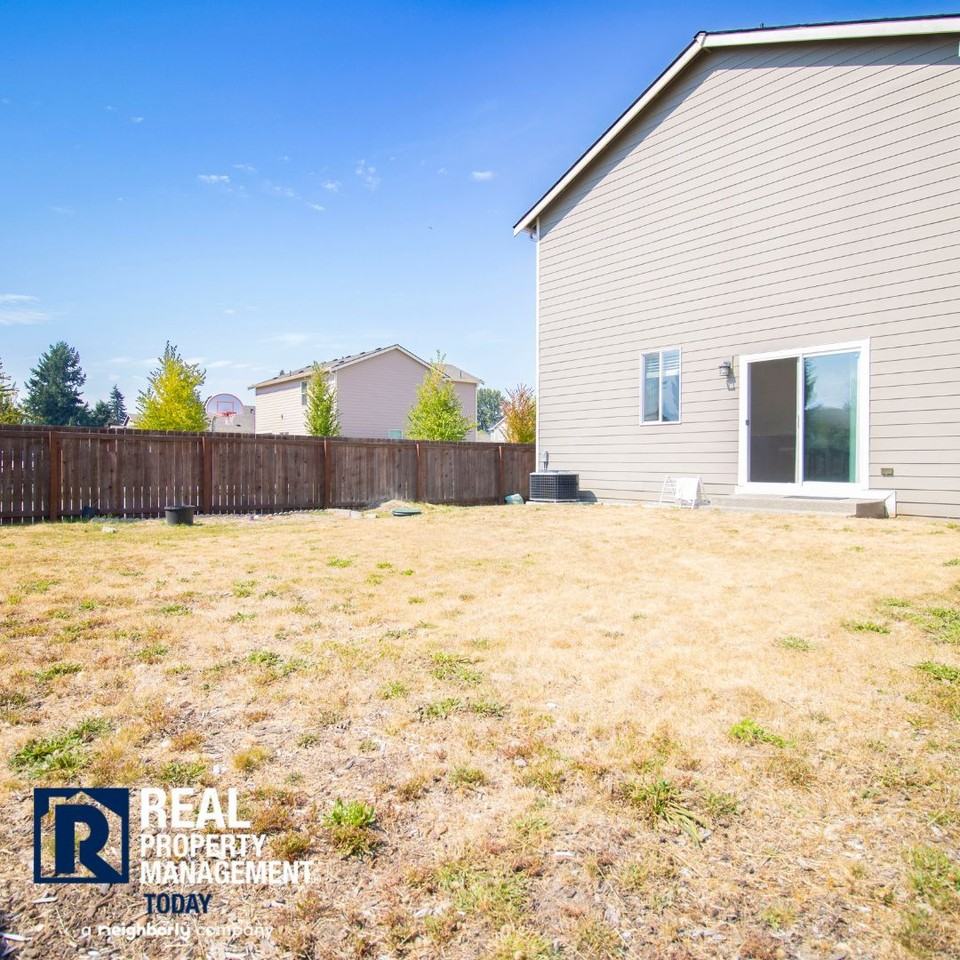 11530 57th Street Ct E - Photo 6 of 10