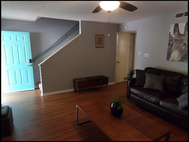 7301 Indiana Ave #B - Photo 3 of 10