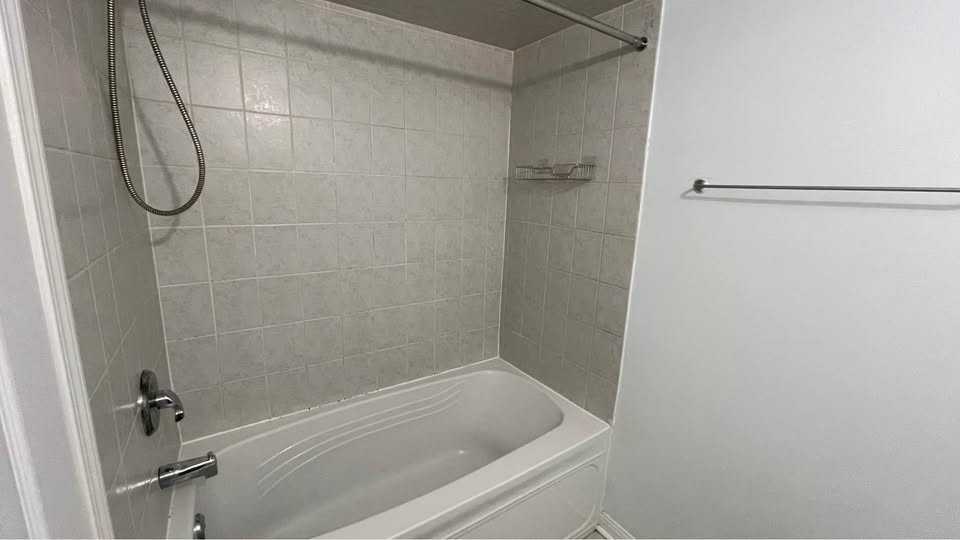 Dupont St & Dundas St W - Photo 5 of 9