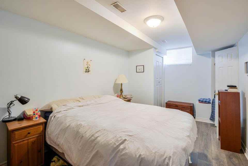 Dupont St & Dundas St W - Photo 3 of 9