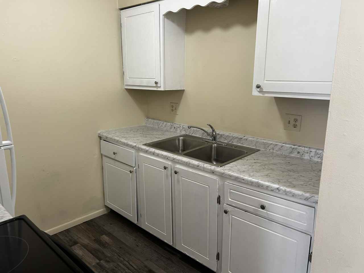 1902 Sheridan Road #11 - Photo 4 of 9