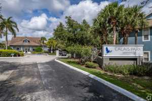 featured image of 5800 Calais Ln