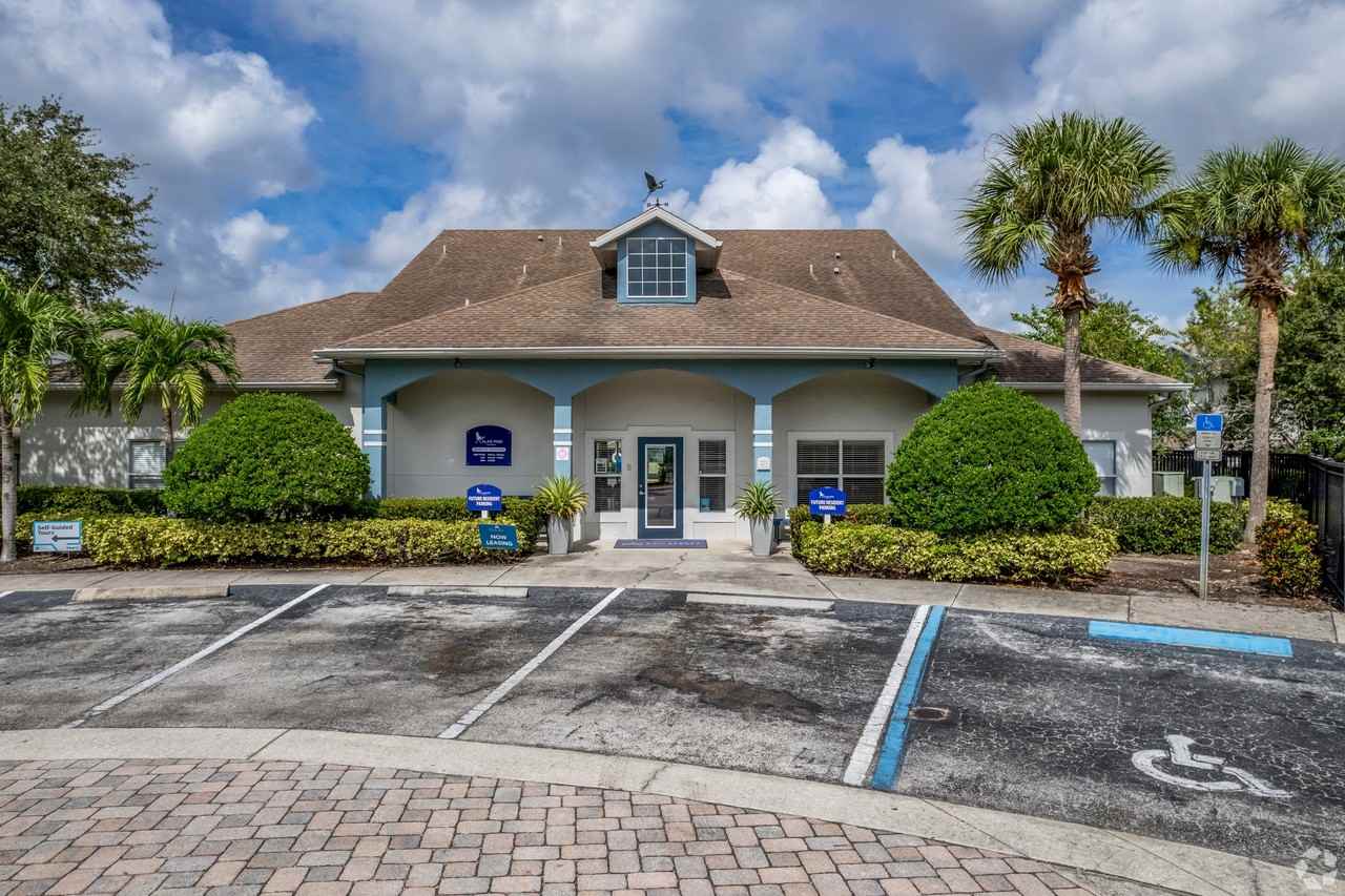 Calais Park Apartments - Photo 6 of 50