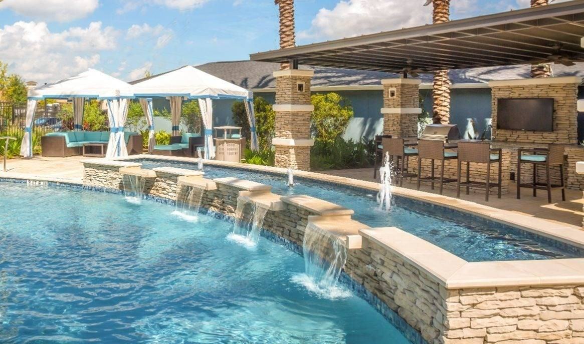 Greenhouse - Photo 5 of 50