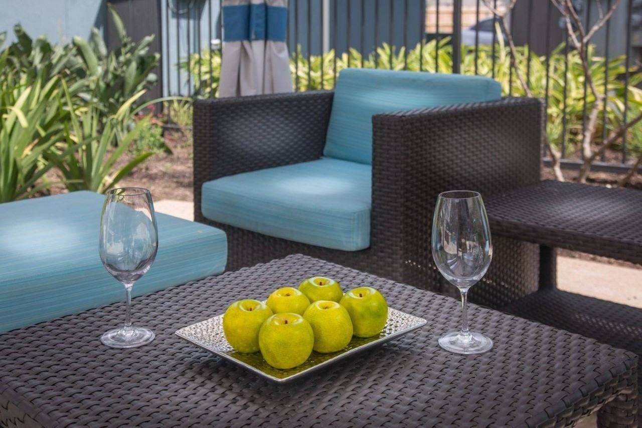 Greenhouse - Photo 7 of 50