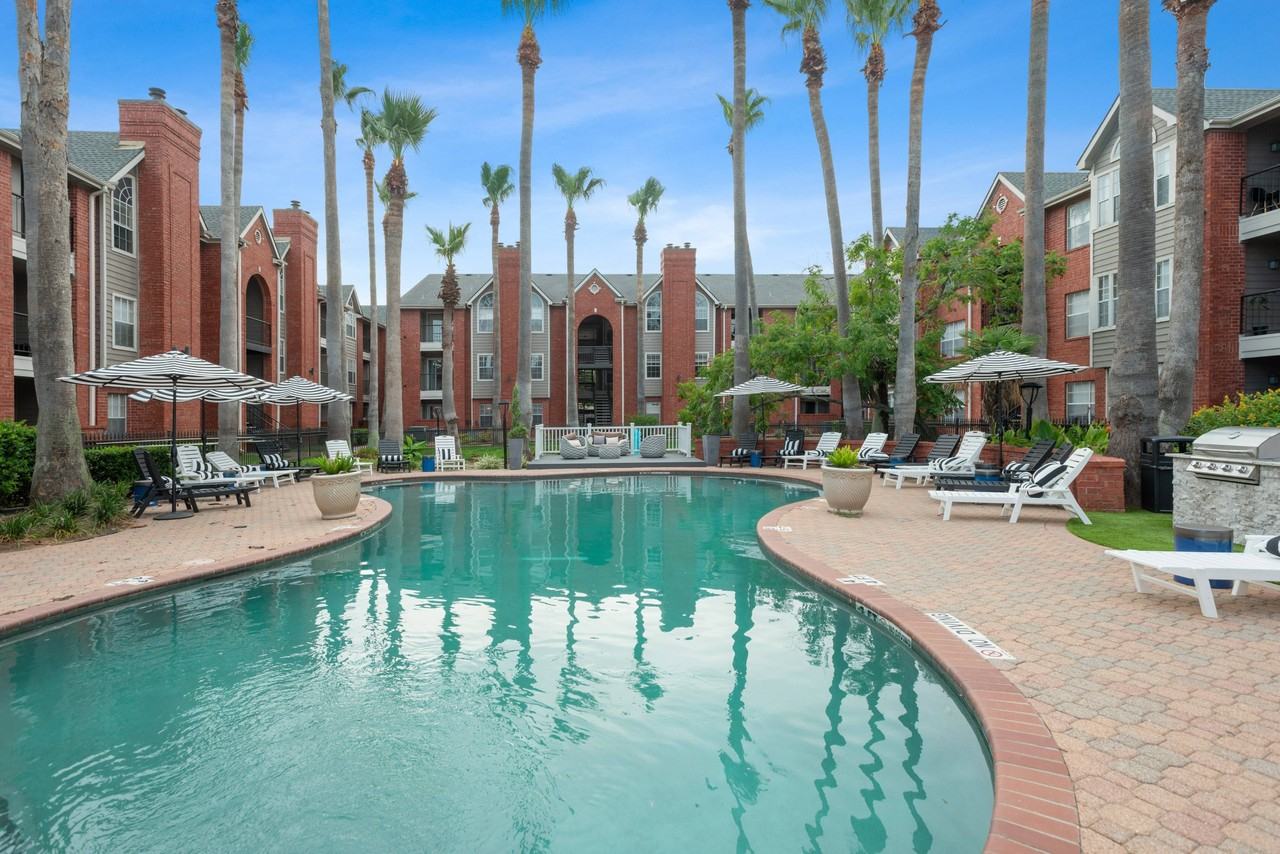 Helix at Med Center - Photo 4 of 32