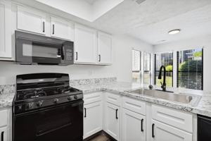 featured image of 2471 Prendergast Pl