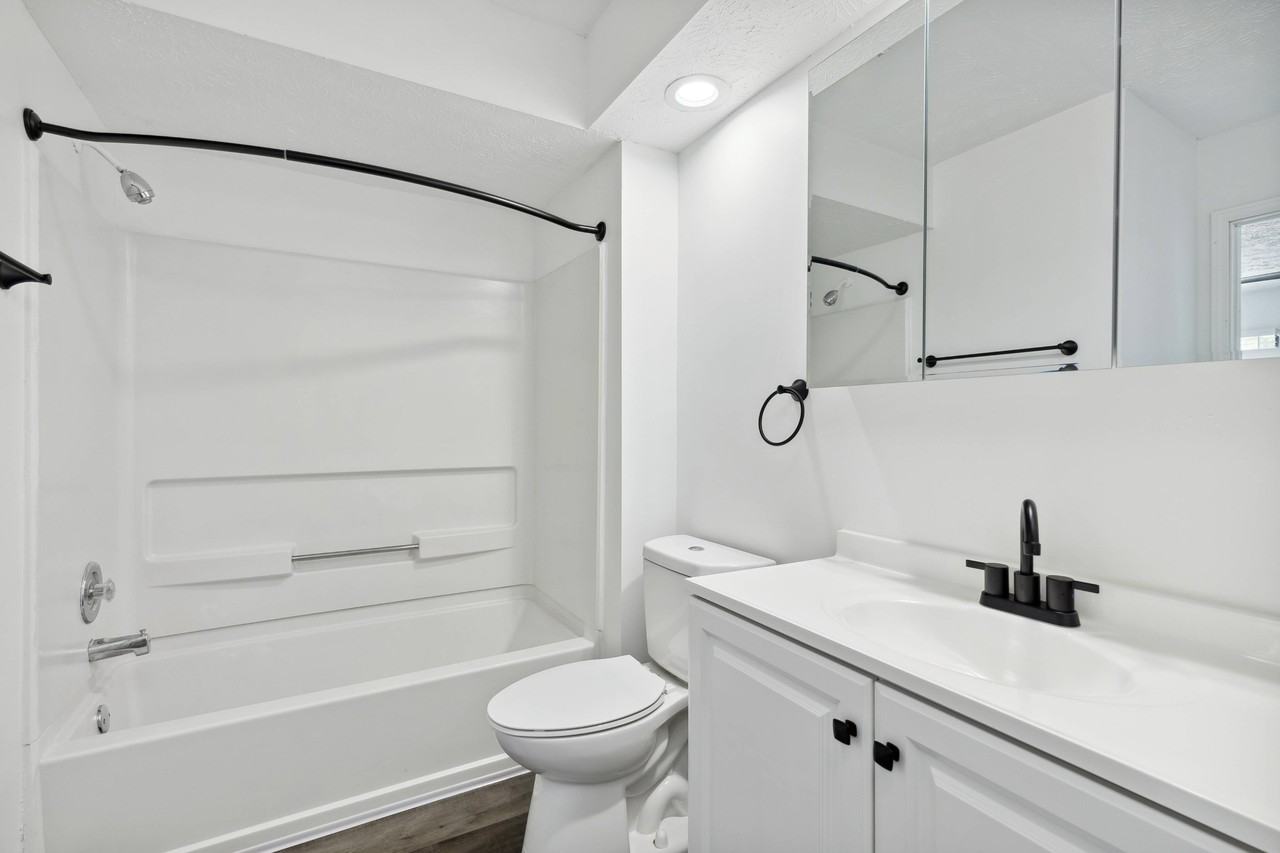 Highland Park - Photo 3 of 16