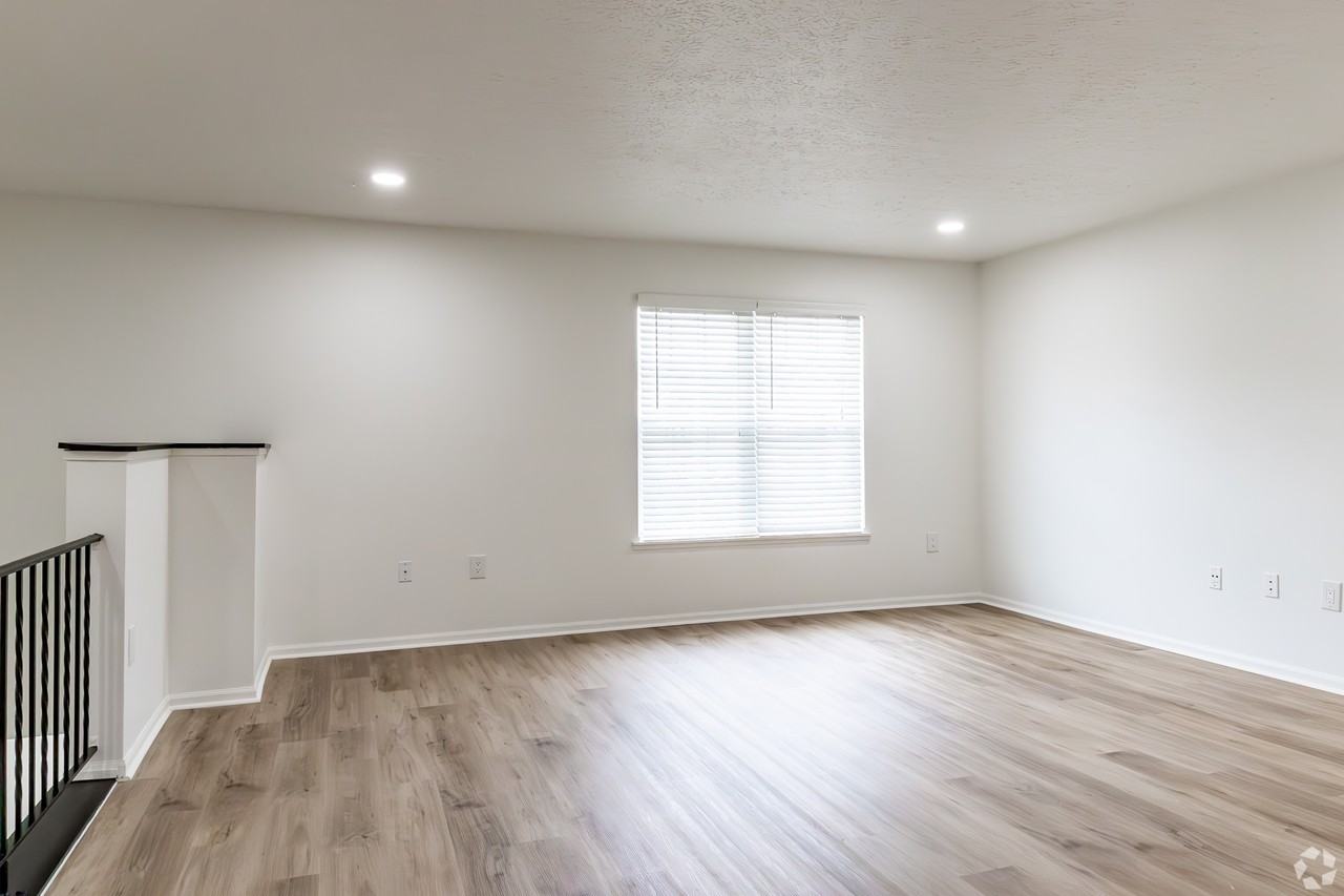 Hilliard Station Apartments - Photo 7 of 29