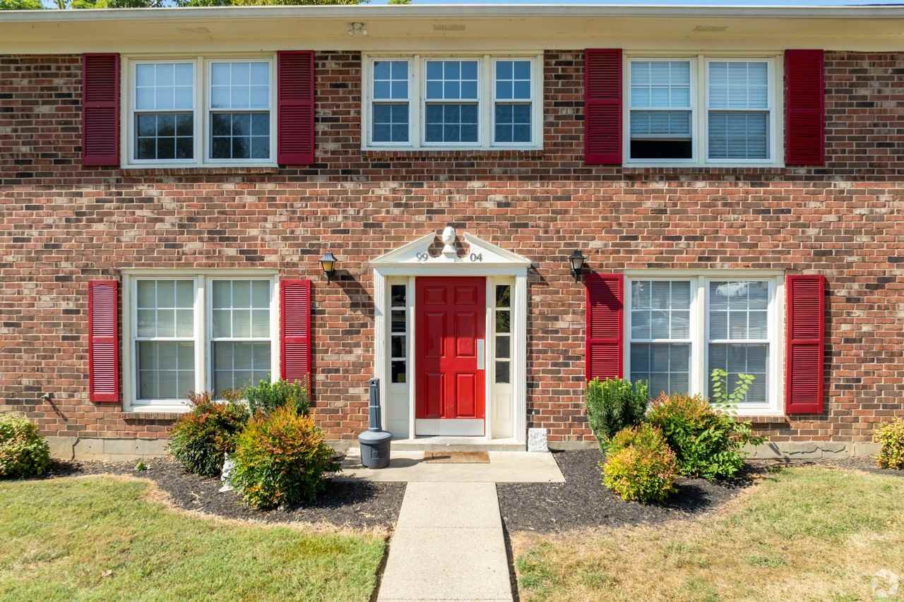 Skyview Commons - Photo 6 of 31