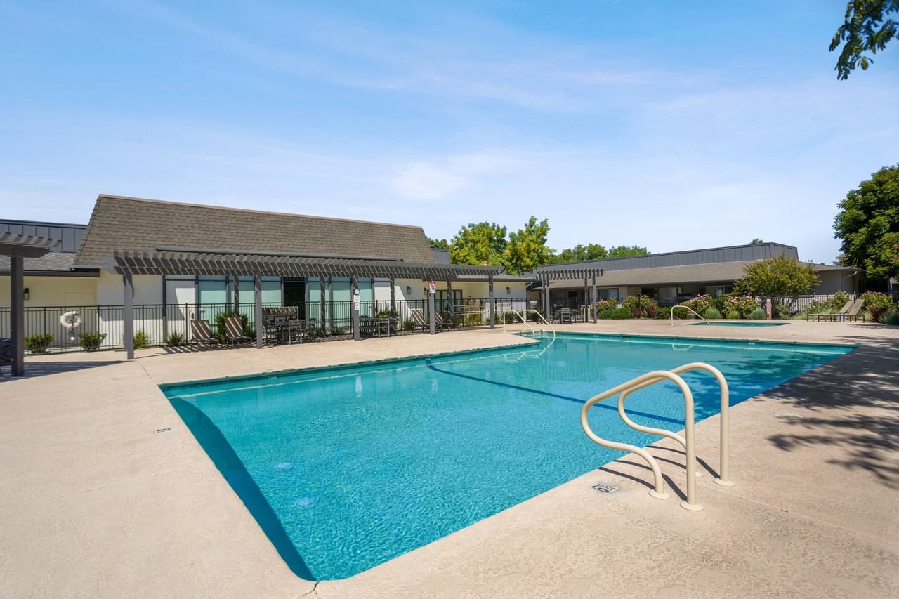 Rindle Ranch (55+) - Photo 3 of 39