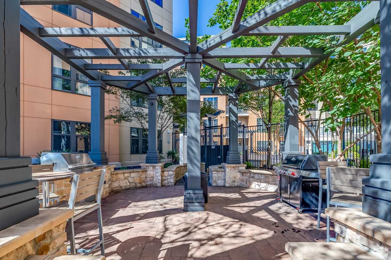 Maven at Wheaton - Photo 7 of 43