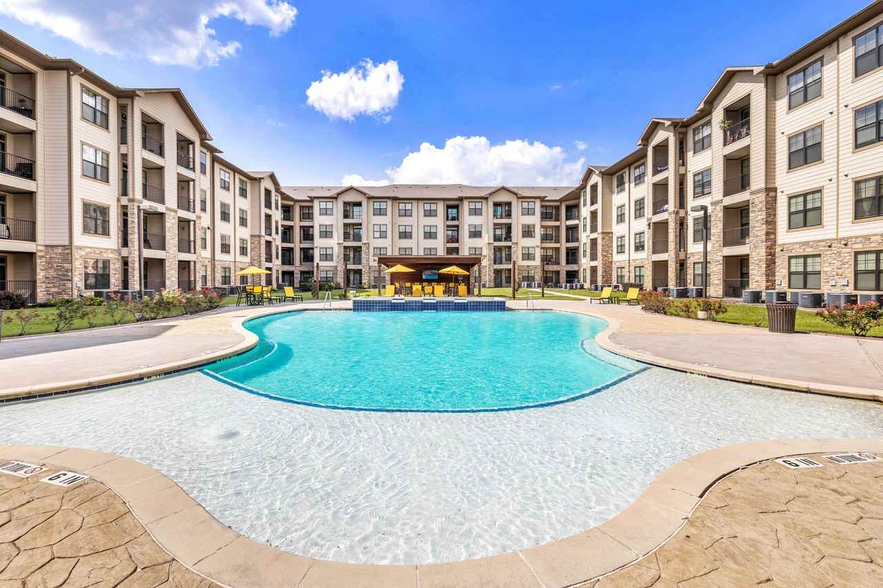 The Milo on Westheimer - Photo 3 of 50