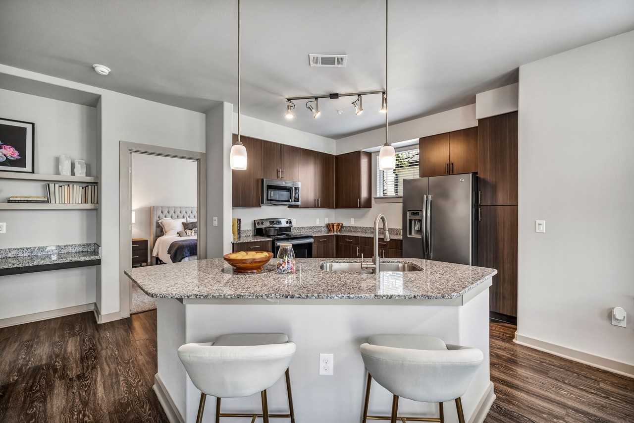 The Peri on Westheimer - Photo 5 of 49