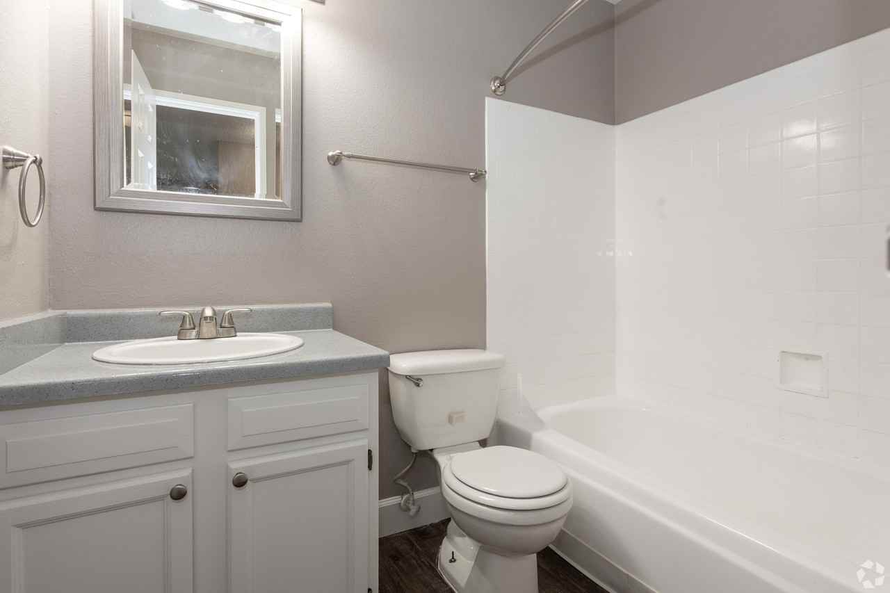 Florida Station - Photo 7 of 30