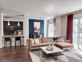 featured image of 5353 Fannin St