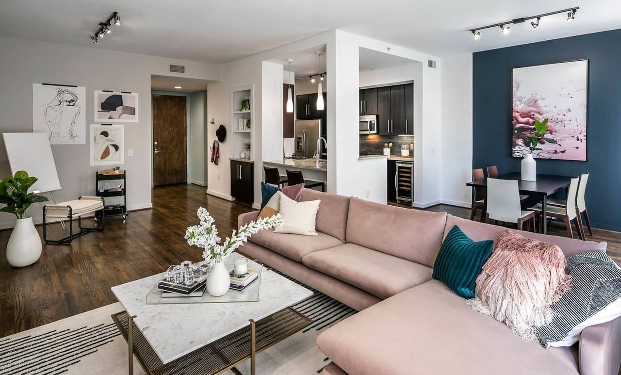 Venue Museum District - Photo 2 of 50