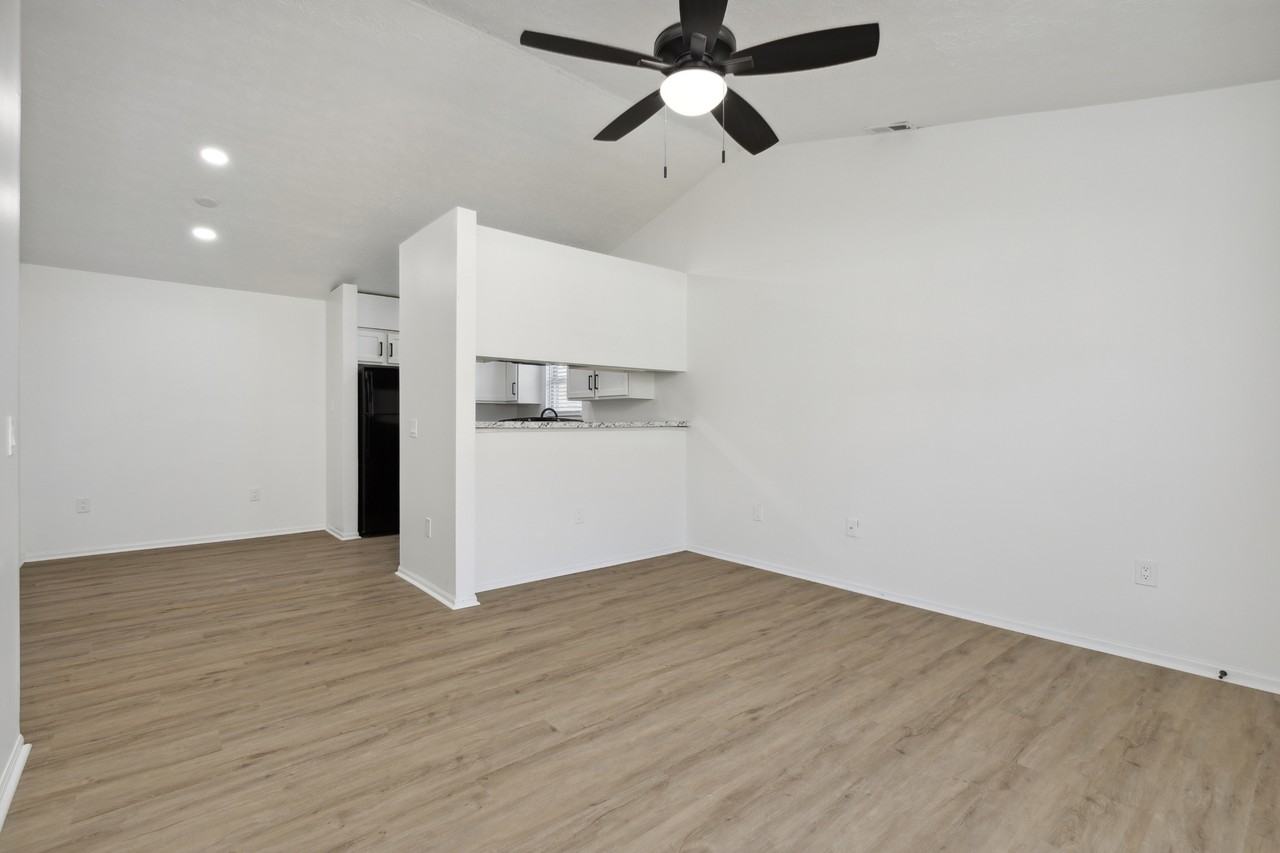 Aspire - Photo 4 of 40