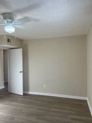 811 Barnaby Street SE - Photo 3 of 15