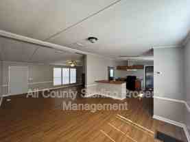 579 Se Baker Ave - Photo 1 of 1