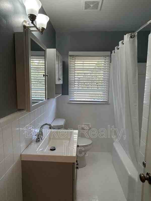 5726 Fayetteville Rd - Photo 6 of 23