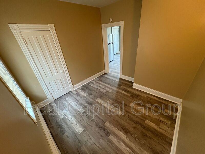 708 Westover Place #4 - Photo 5 of 10